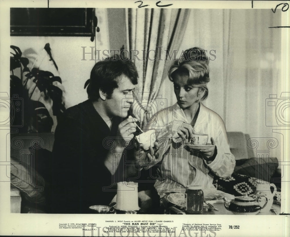 1970 Press Photo Actors Michel Duchaussey, Caroline Cellier, "This Man Must Die"- Historic Images