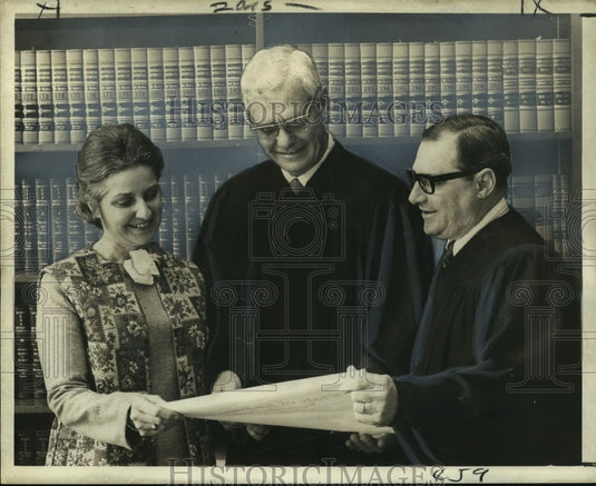 1973 Press Photo Melvin J.Duran & his wife with Judge James Gulotta - noo11600