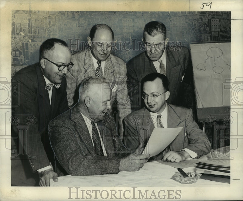 Load image into Gallery viewer, 1953 Press Photo E.H.Dieth &amp; fellow Men's Club of Presbyterian Churches members
