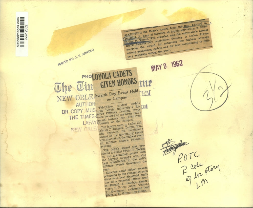 1962 Press Photo Reverend Edward Doyle and Bryan Torres of Loyola University