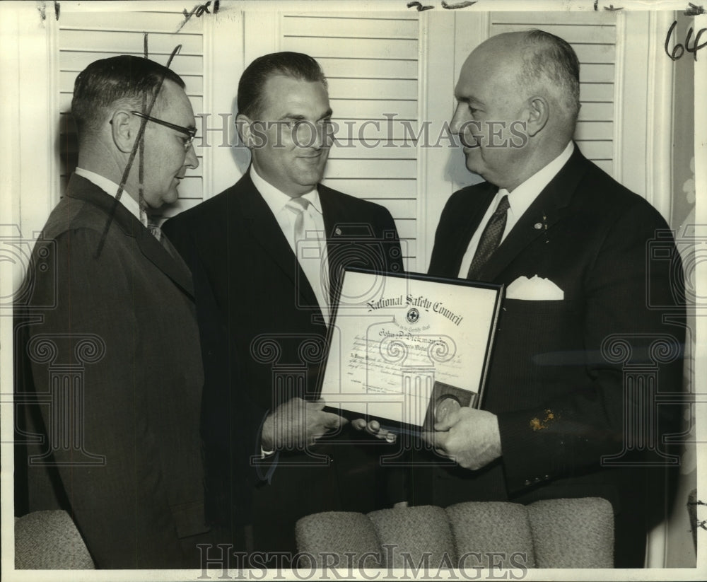 1961 Press Photo John Dickmann Gets National Safety Council&#39;s President Award