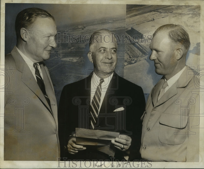 Load image into Gallery viewer, 1953 Press Photo Representatives to the Congress of American Industry
