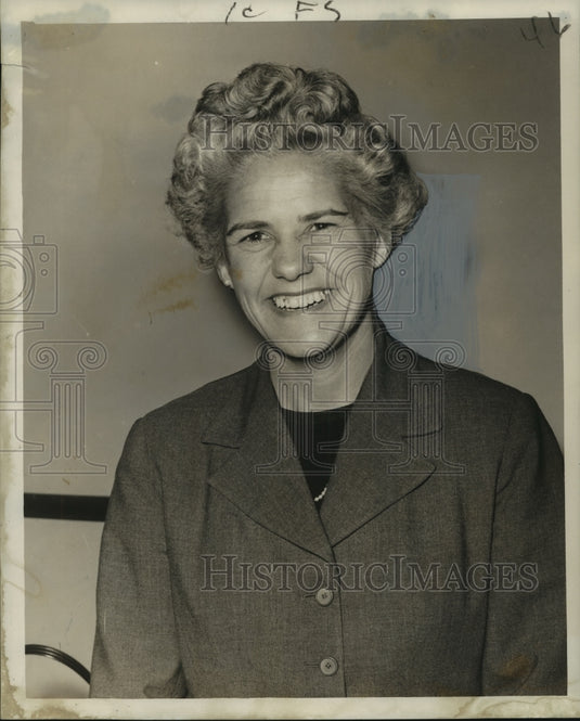 1957 Press Photo Mrs. Robert G. Dundas - noo12718