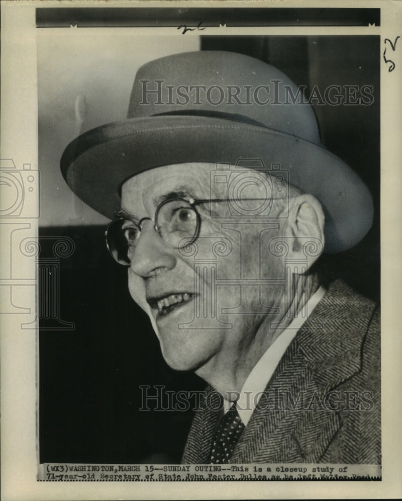 Load image into Gallery viewer, 1959 Press Photo Secretary of State John Foster Dulles leaving Walter Reed
