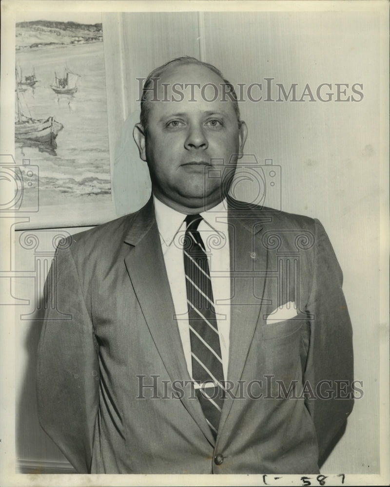 Load image into Gallery viewer, 1959 Press Photo Curt Dupree installed as president of the Kenner Rotary Club
