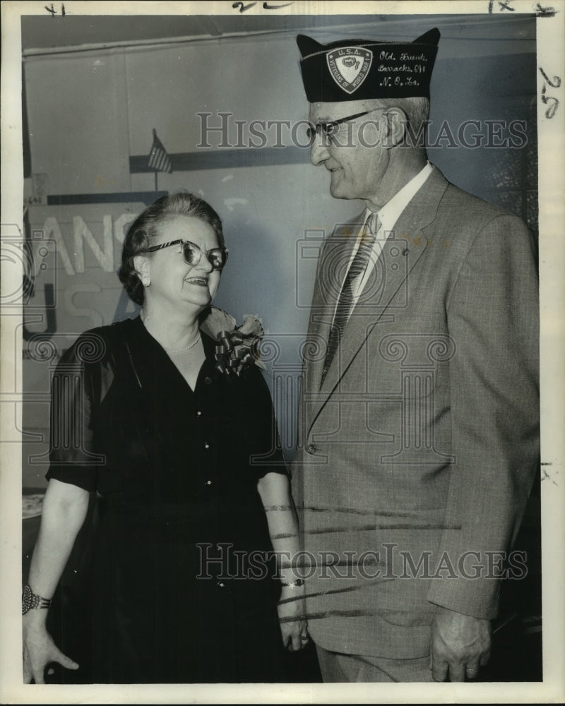 1959 Press Photo Mrs. Marion M'Bride, Louis Eason - noo13108