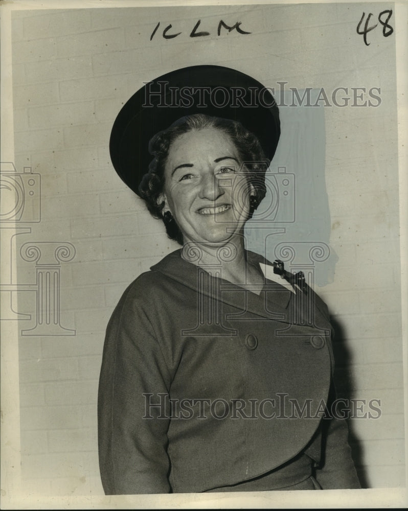 1961 Press Photo Mrs. G.W. Engelhardt of Ladies Auxiliary of Power Squadron- Historic Images