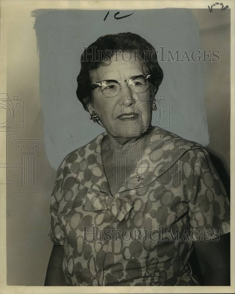 1964 Press Photo Mrs. Florence S. Eppling, President of the Silver Cross Circle