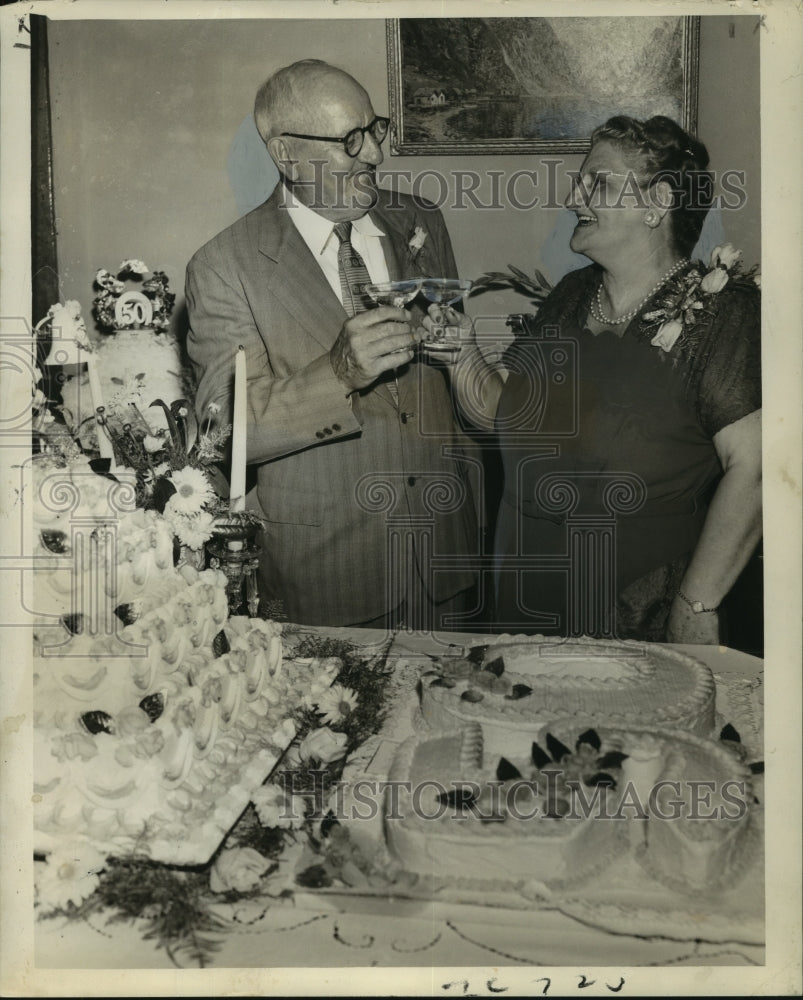 1955 Press Photo Mr. and Mrs. Edward F. Duthu Sr. celebrating 50 anniversary- Historic Images