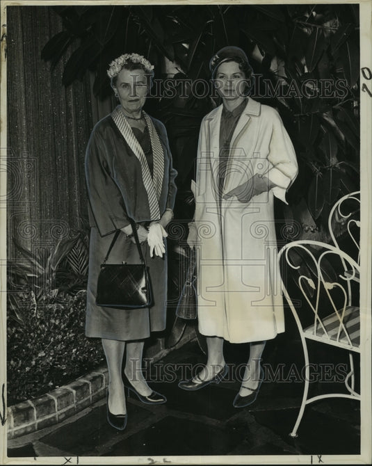 1960 Press Photo Mrs. James E. Arnold of Minneapolis at luncheon in her honor
