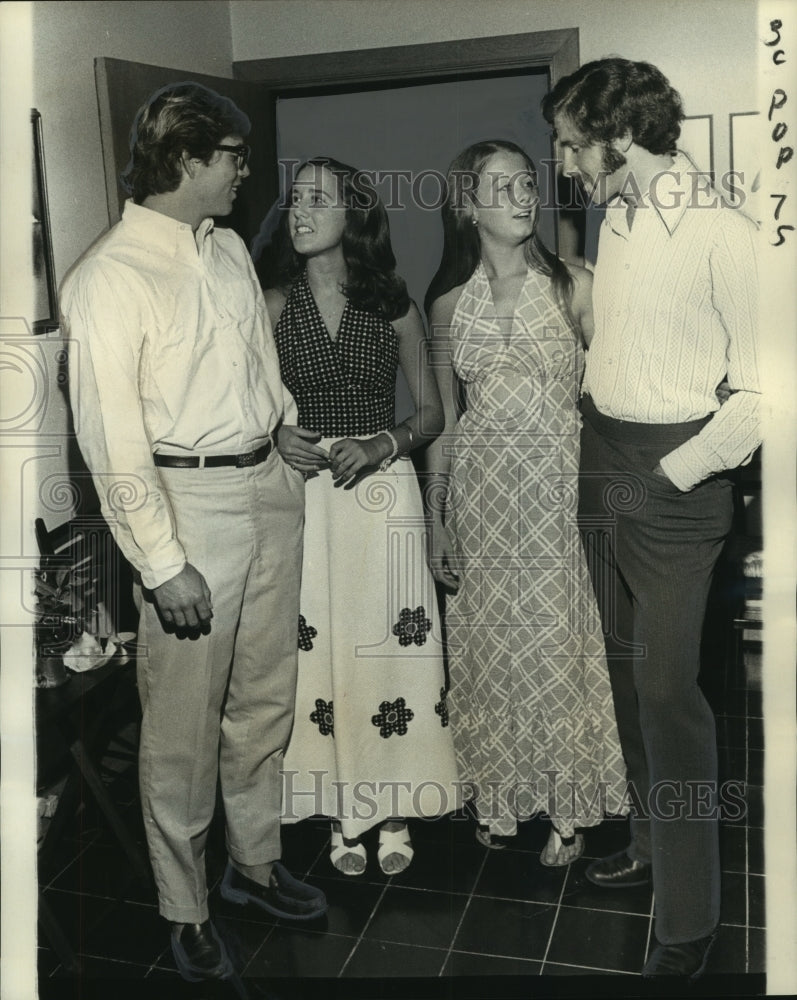 1972 Press Photo Mary Shelley Eaves and family honored at dance- Historic Images