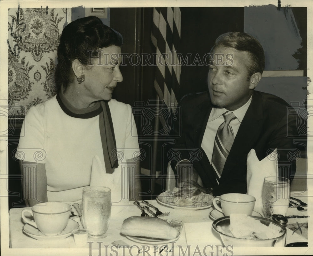 1971 Press Photo Louisiana Press Women - Mrs. Hodding Carter and Edwin Edwards- Historic Images