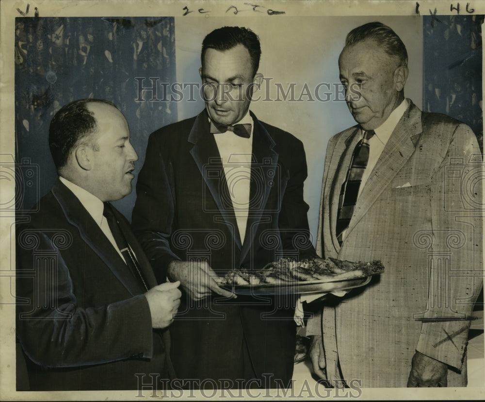 1955 Press Photo Robert L.Eddy, fellow Wild Life &amp; Fisheries Commission officers