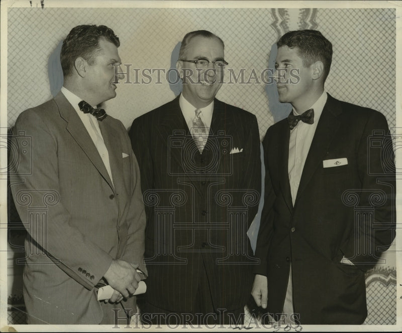 Load image into Gallery viewer, 1955 Press Photo Attendees to the Business Meeting sponsored by Gulf York, Inc.
