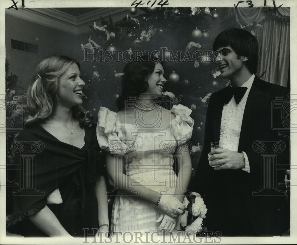 1977 Press Photo Debutante Tessier Louise Favrot at party given in her honor- Historic Images