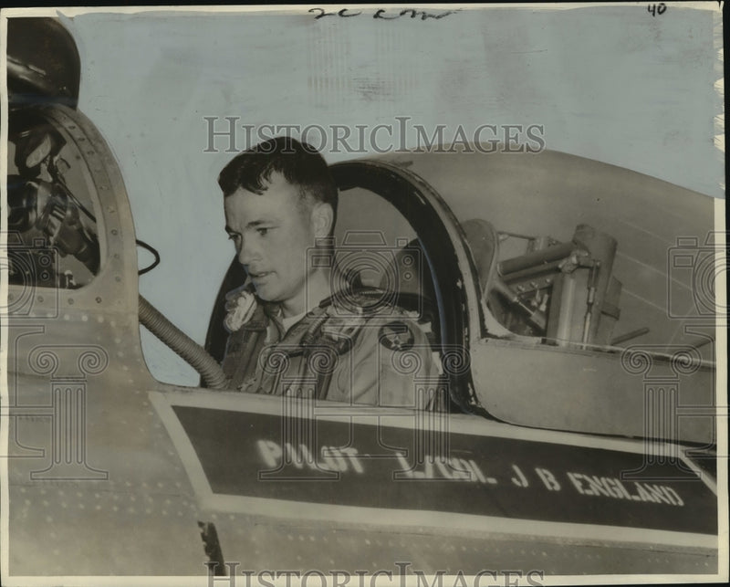 Load image into Gallery viewer, 1955 Press Photo Lieutenant Colonel John Brooke England - noo14238
