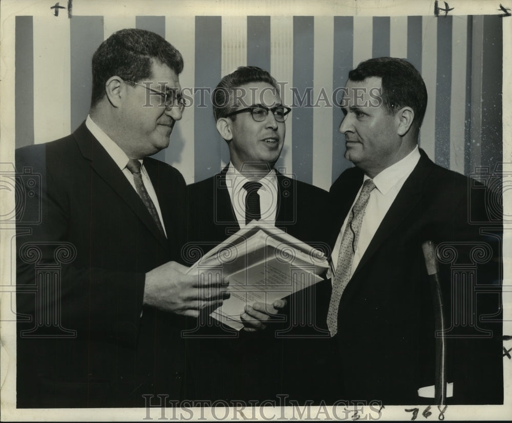 1988 Press Photo Traffic court program for the American Bar Association meeting- Historic Images