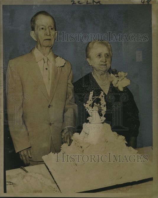 1958 Press Photo Mr. & Mrs. Joseph de Villentrol Celebrate 50th, New Orleans