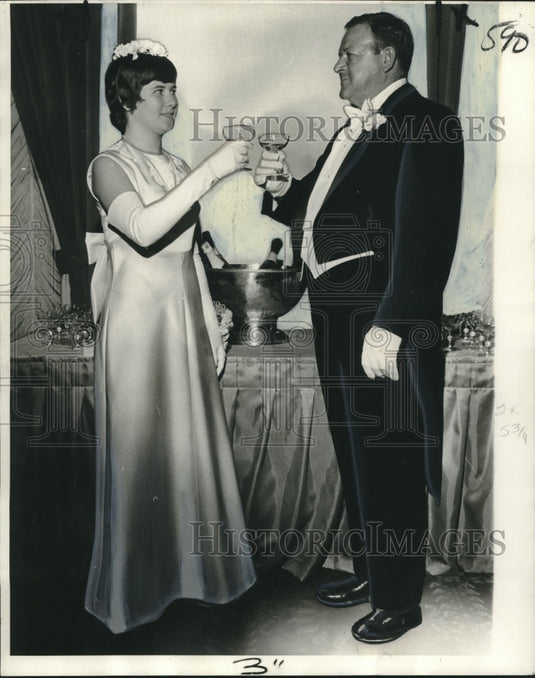 1972 Press Photo Louis John de Lassus, and daughter Marie Jeanne de Lassus- Historic Images