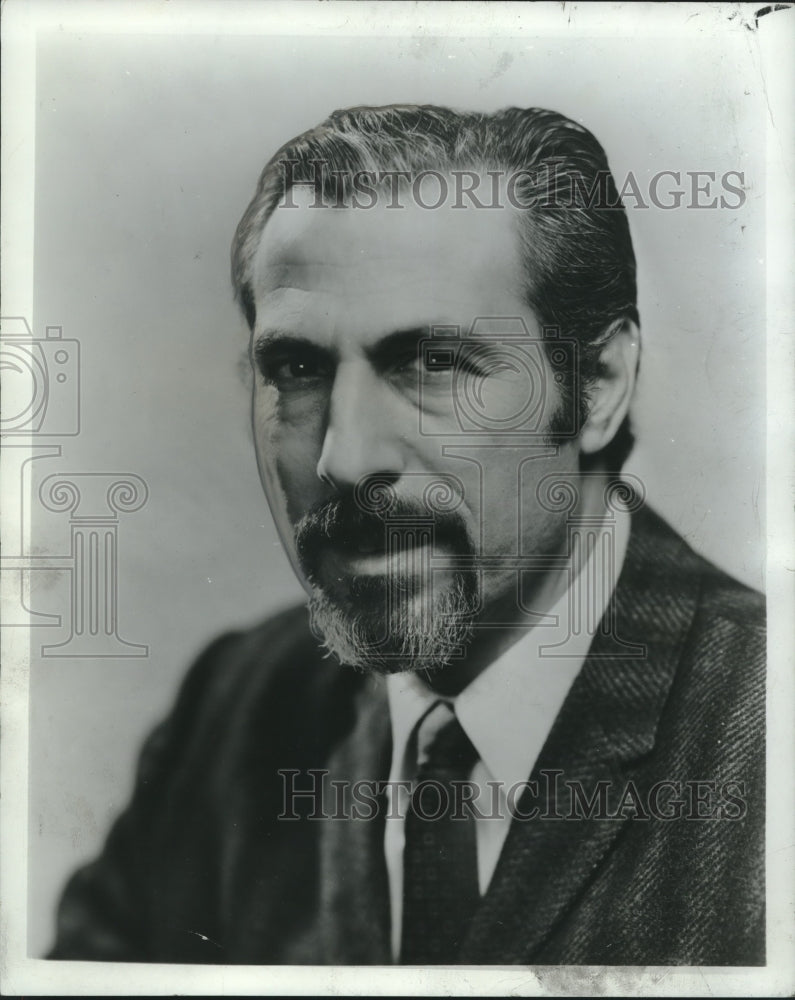 1969 Press Photo Charles Elia, columnist at The Daily Investor and Mutual Funds