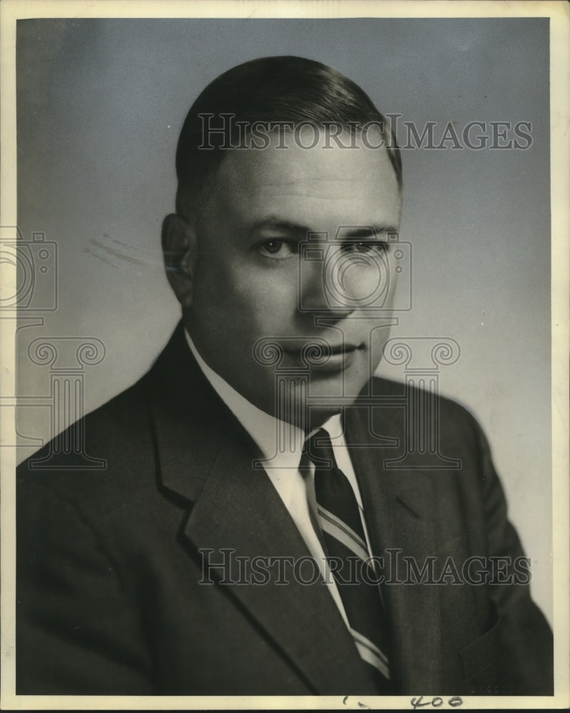 1958 Press Photo Executive Bay E. Estes Jr of U.S. Steel Corporation - noo14850