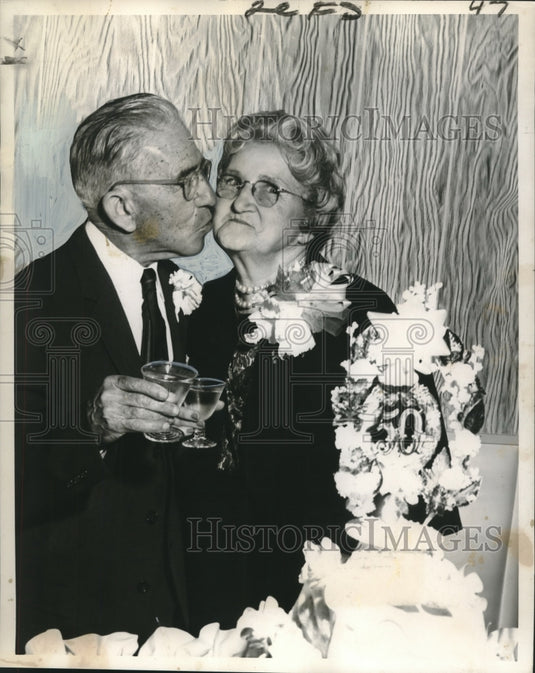 1964 Press Photo Mr. & Mrs. Peter Enriques celebrating 50th wedding anniversary
