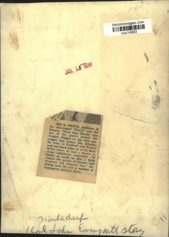 1939 Press Photo Publisher John Ewing aboard Yankee Clipper for Atlantic trip