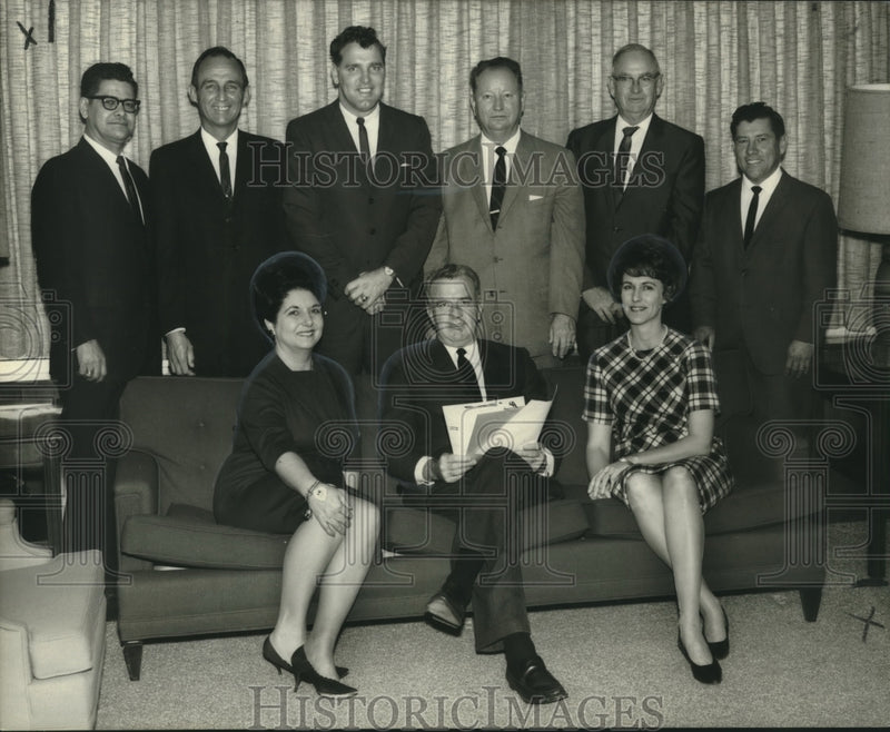 Load image into Gallery viewer, 1967 Press Photo Jefferson Parish Heart Fund Members and Officials - noo15042
