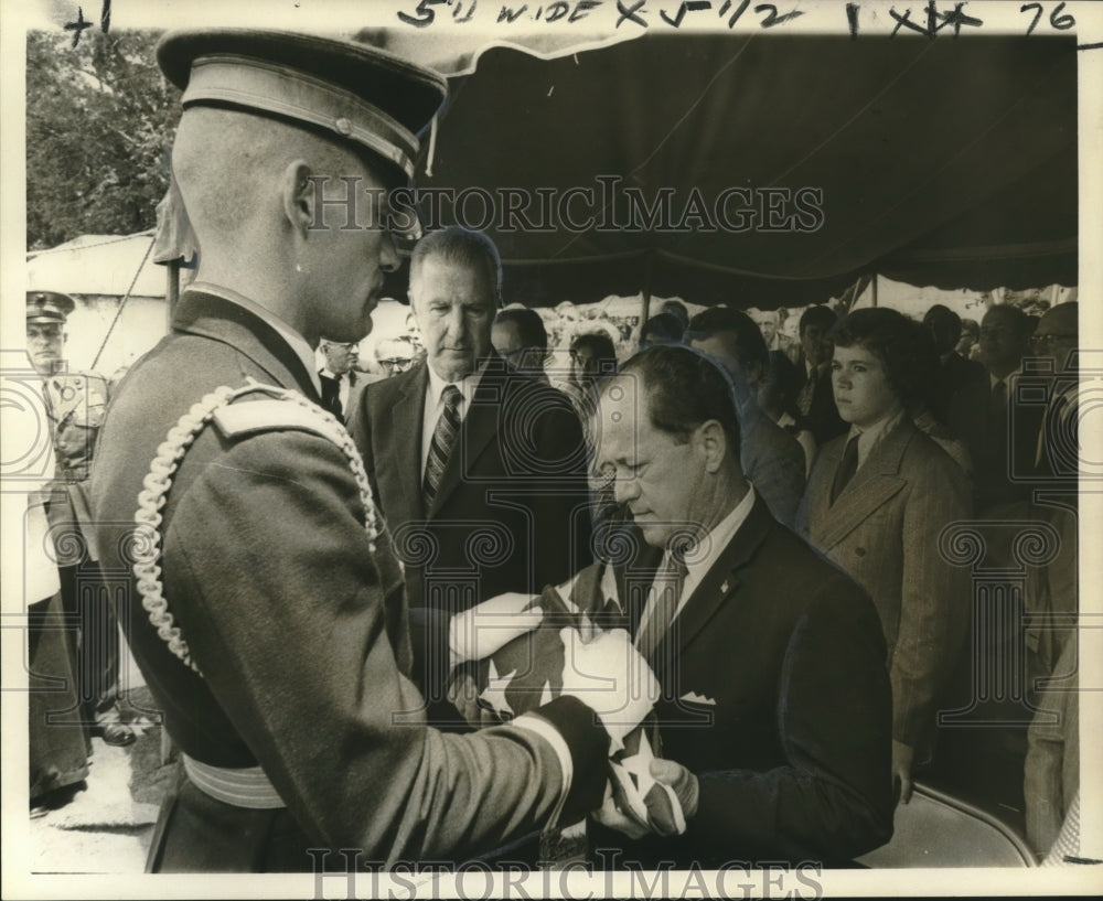 1972 Press Photo Dr. Allen Ellender Jr. Receives Flag, Spiro T. Agnew Looks On