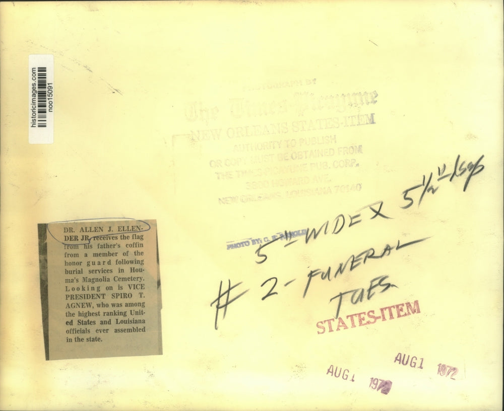 1972 Press Photo Dr. Allen Ellender Jr. Receives Flag, Spiro T. Agnew Looks On