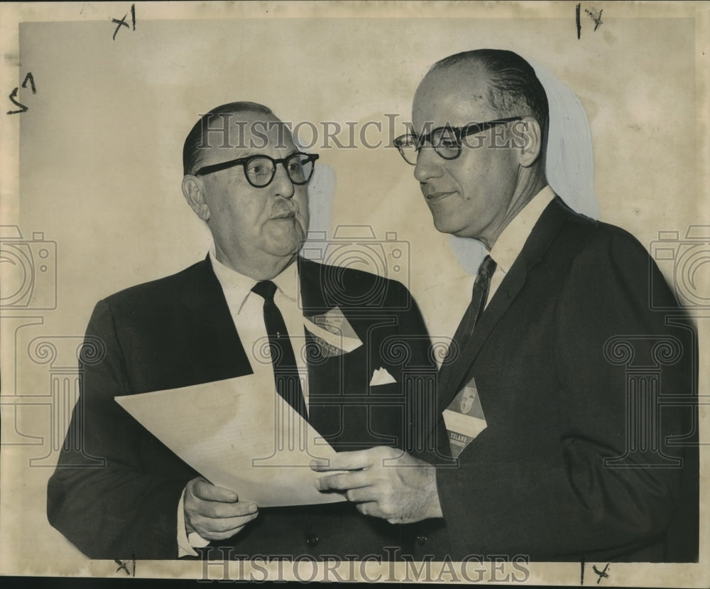 1963 Press Photo John P. Dyer and Ford S. Lacey Speak at Louisiana Seminar- Historic Images