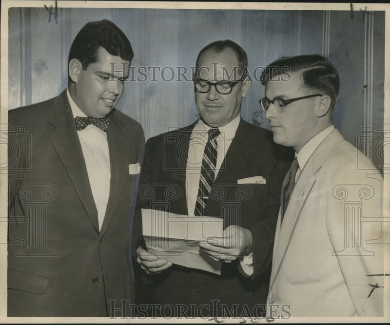 Load image into Gallery viewer, 1955 Press Photo William Jerome and planners, New Orleans Home Show - noo15288
