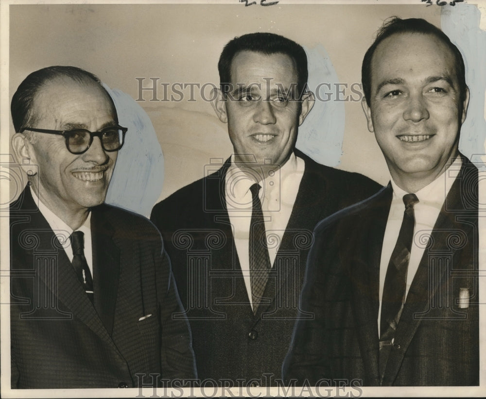 1964 Press Photo Maurice Eagan &amp; officers-Magazine Street Business Men&#39;s Assoc.