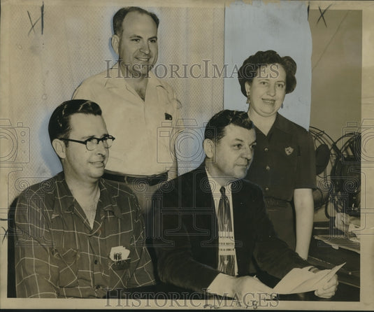 1954 Press Photo Oak Street Merchants' Association newly elected officers