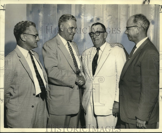 1958 Press Photo Louisiana Agriculture Leaders Honor Conservation Farmer