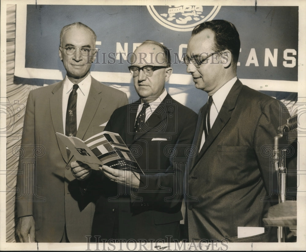 1959 Press Photo Export Managers Club elected Alonzo Ensenat new president.