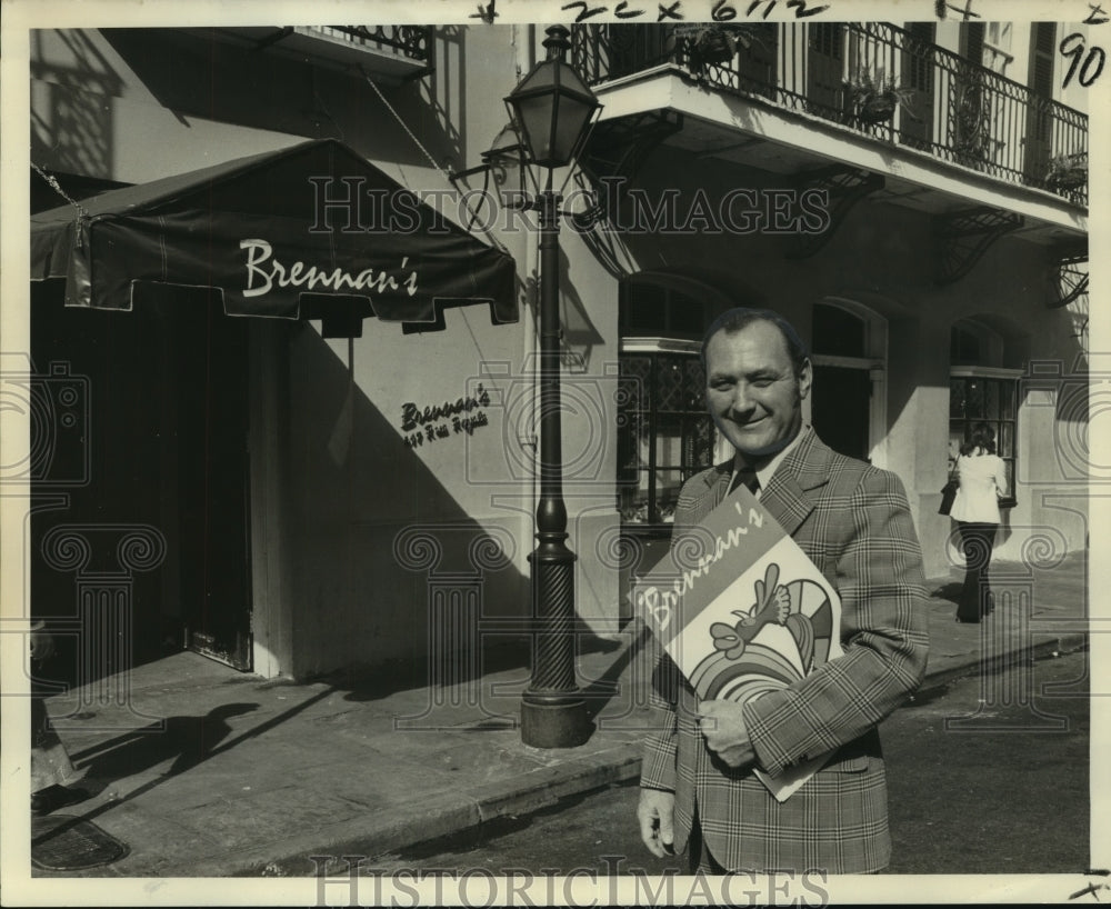 1975 Press Photo Maitre&#39;d Brennan&#39;s Grand Hotel, top of his profession - Historic Images