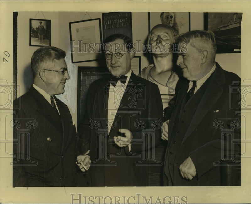 Load image into Gallery viewer, 1940 Press Photo Commerce Members' Council Meeting Guests, New Orleans
