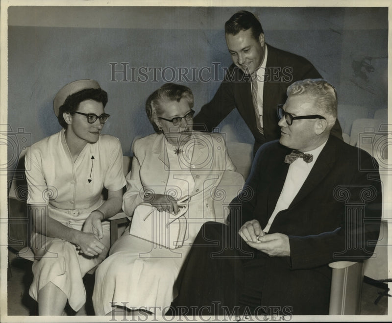 Load image into Gallery viewer, 1955 Press Photo Mental Health Assembly Speakers, New Orleans - noo16349
