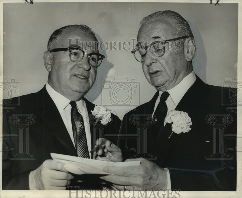 Load image into Gallery viewer, 1966 Press Photo Rabbis at Temple Sinai Annual Meeting, New Orleans - noo16361
