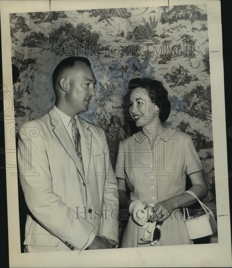 Load image into Gallery viewer, 1957 Press Photo Major and Mrs. John Eisenhower in New Orleans - noo16535
