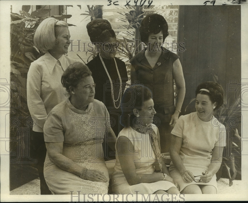1970 Press Photo New officers elected of Buena Vista Garden Society, Algiers