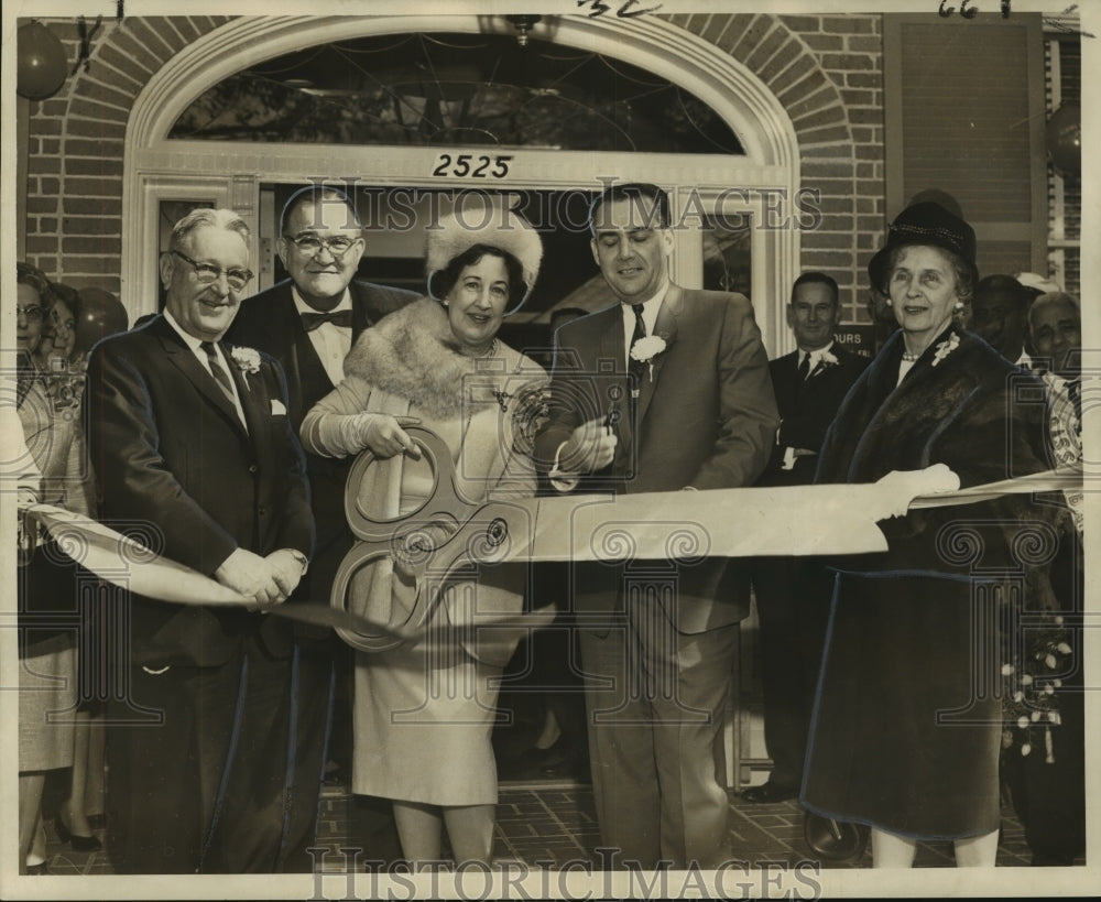 1965 Press Photo Eureka Homestead Society Office Ribbon Cutting, New Orleans- Historic Images