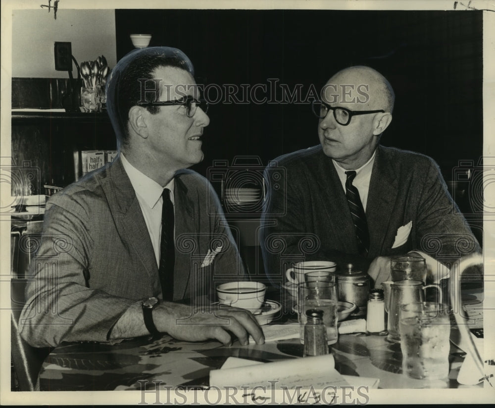 1962 Press Photo two participants, atomic energy seminar, Motor Transport Assoc.- Historic Images