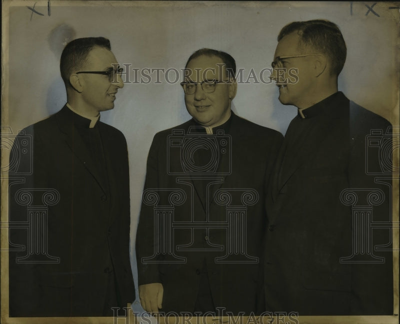 Load image into Gallery viewer, 1963 Press Photo Catholic Church Directors of Vocation Convention Attendees
