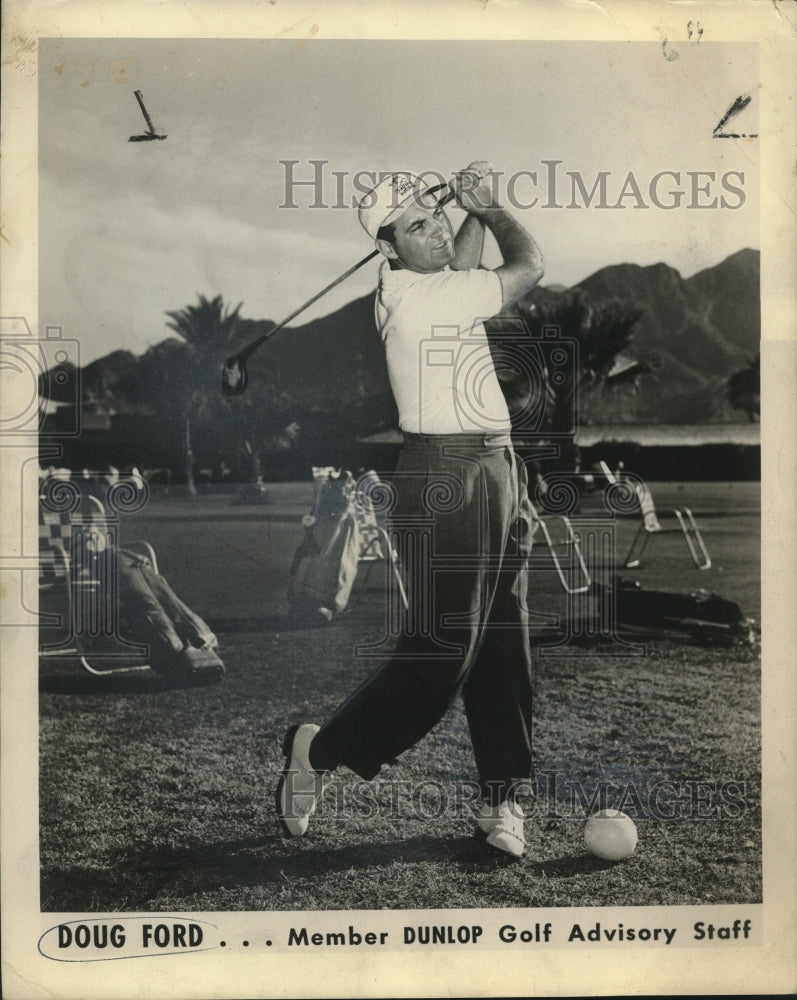  Press Photo Professional Golfer Doug Ford Tees Off- Historic Images