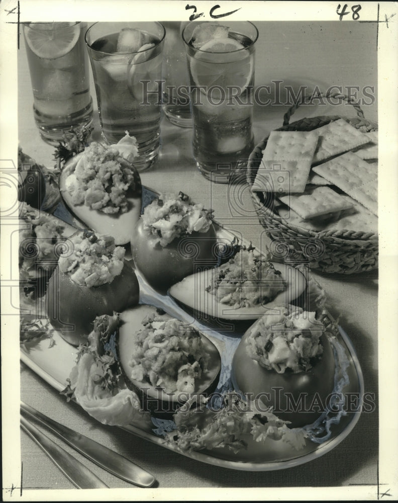  Press Photo Stuffed Tomatoes and Avocados, Crackers, Iced Tea- Historic Images