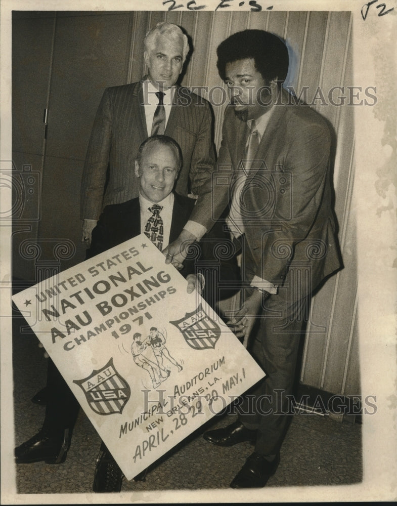 1971 Press Photo Amateur Boxing Figures Plan New Orleans Hosting of Championship