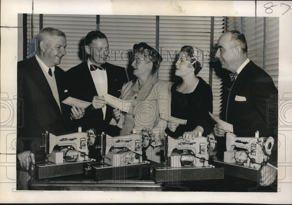 1955 Press Photo Atlas Sewing Center Football Contest Winners Receive Prizes