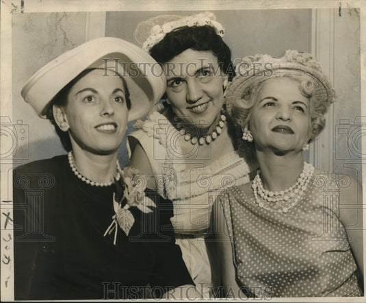 1957 Press Photo Officers installed by Insurance Women of New Orleans